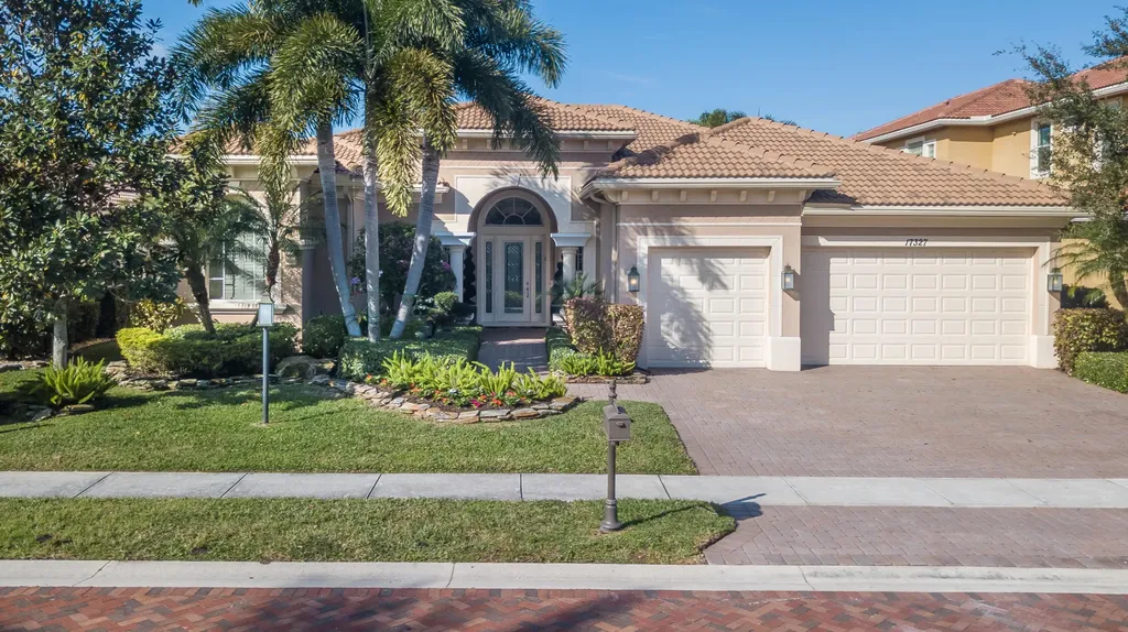 17327 Pavaroso Street Boca Raton FL 33496
