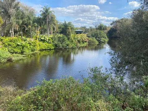 1055 Lake Josephine Drive Sebring FL 33875
