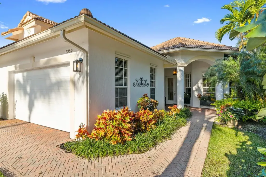 2950 Twin Oaks Way Wellington FL 33414