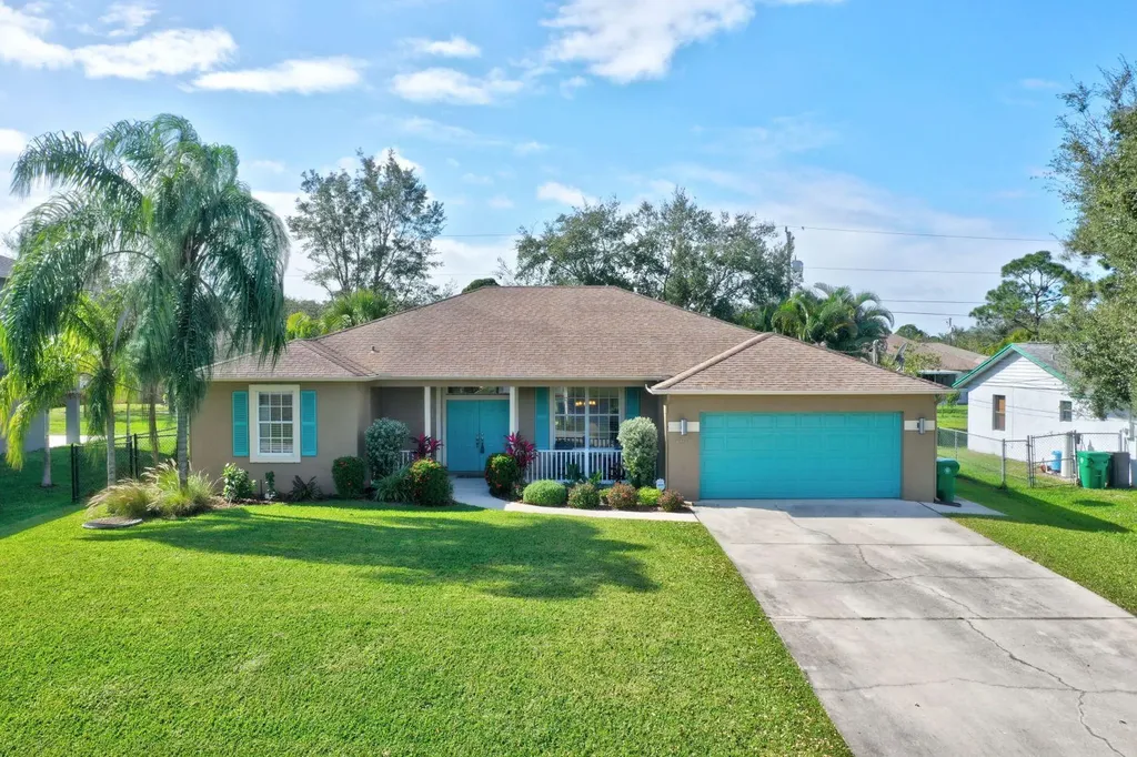 4626 SW Quezon Street Port St Lucie FL 34953