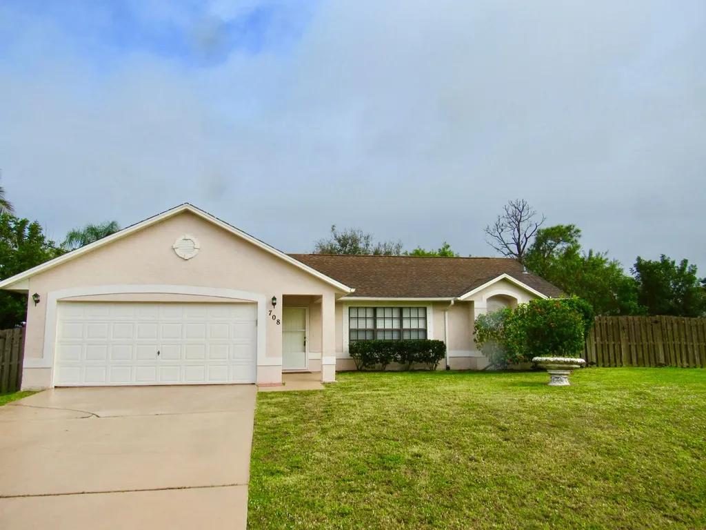 708 SW Arkansas Terrace Port St Lucie FL 34953