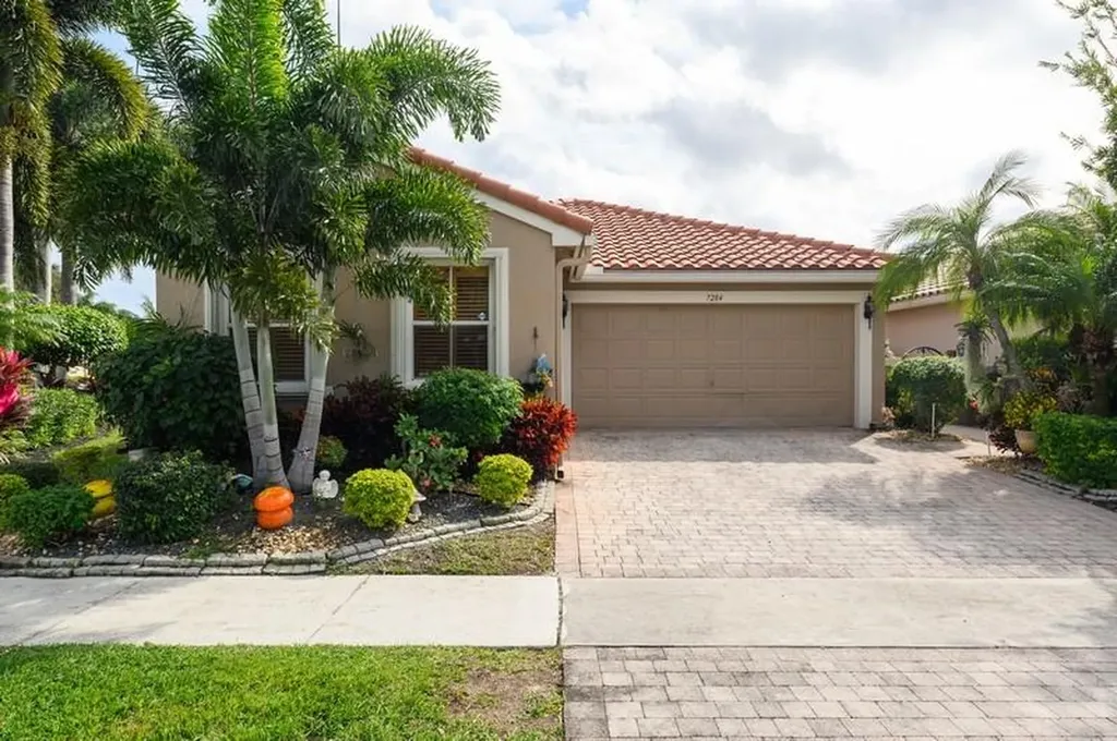 7284 Granville Avenue Boynton Beach FL 33437
