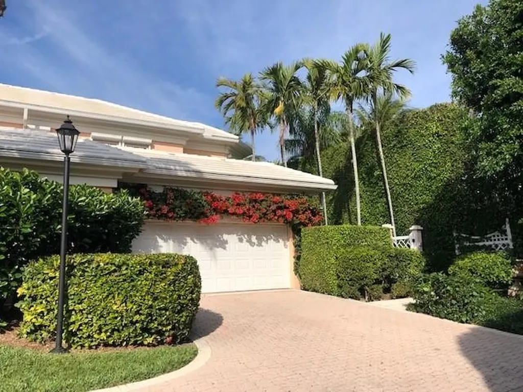 419 Brazilian Avenue Palm Beach FL 33480