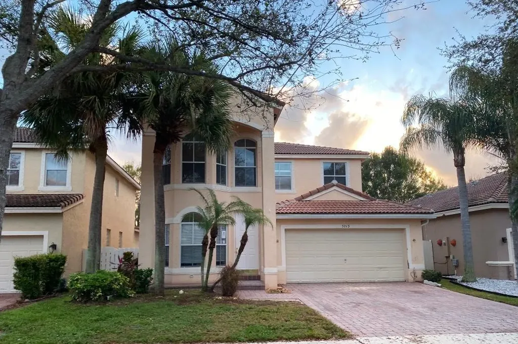 5213 Sancerre Circle Lake Worth FL 33463