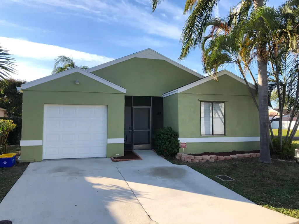 1 Hastings Lane Boynton Beach FL 33426
