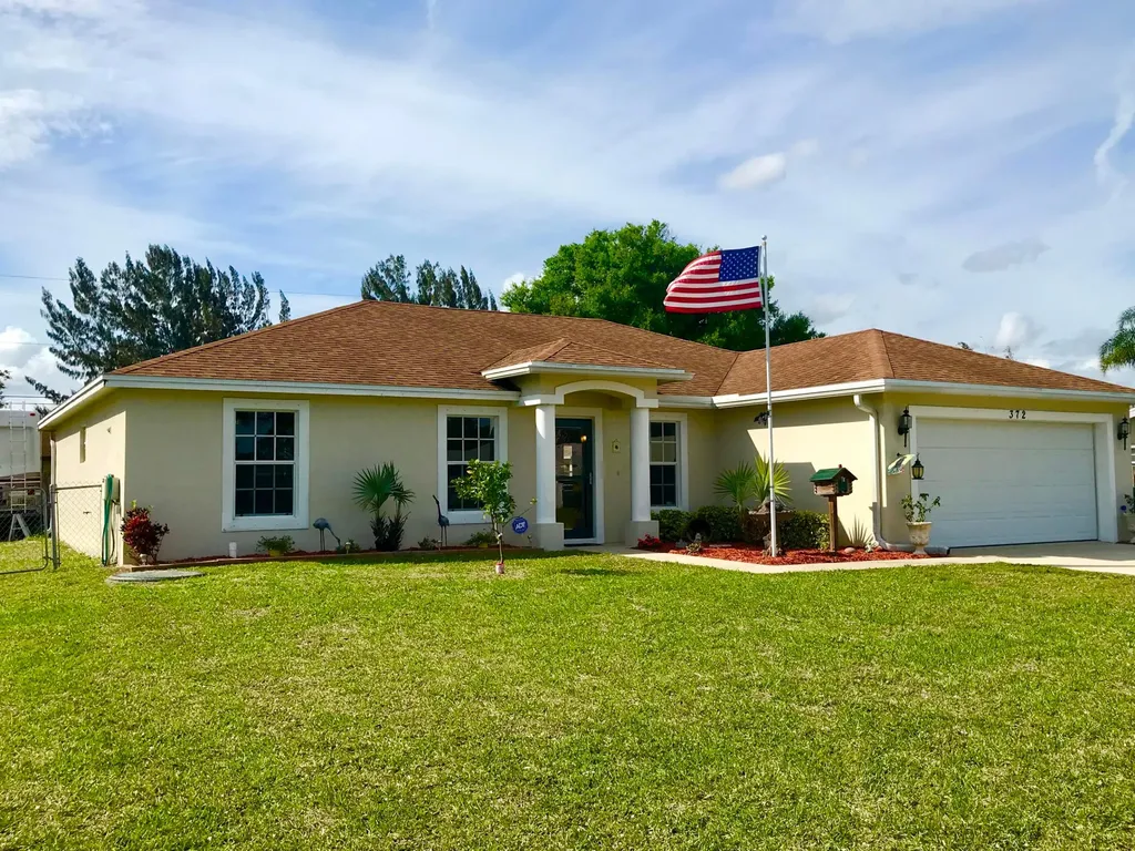 372 NW Hogan Street Port St Lucie FL 34983