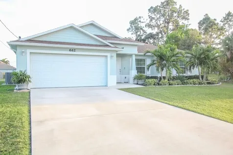 662 SE Evergreen Terrace Port St Lucie FL 34983