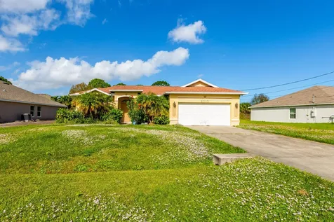 5010 NW Rugby Drive Port St Lucie FL 34983
