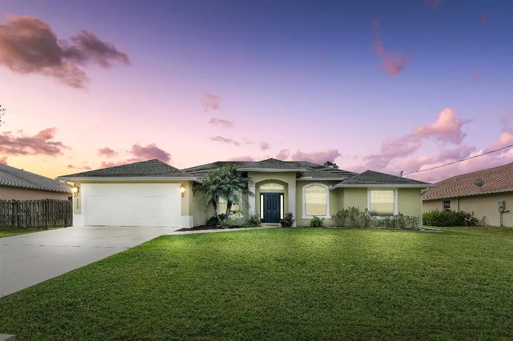 6530 NW Molton Circle Port St Lucie FL 34983