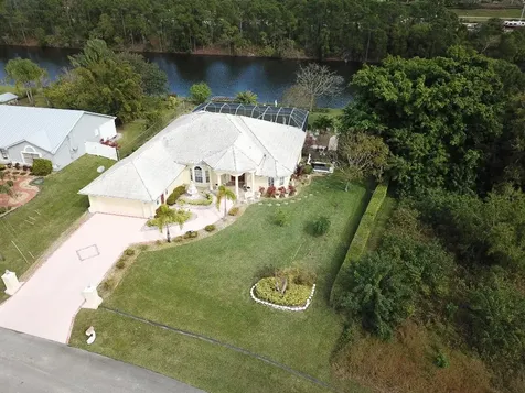 3805 SW Revere Court Port St Lucie FL 34953