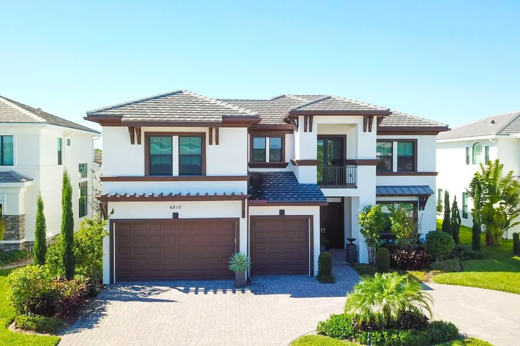 6910 NW 26th Way Boca Raton FL 33496