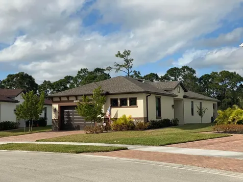 197 SE Via Visconti Port St Lucie FL 34952