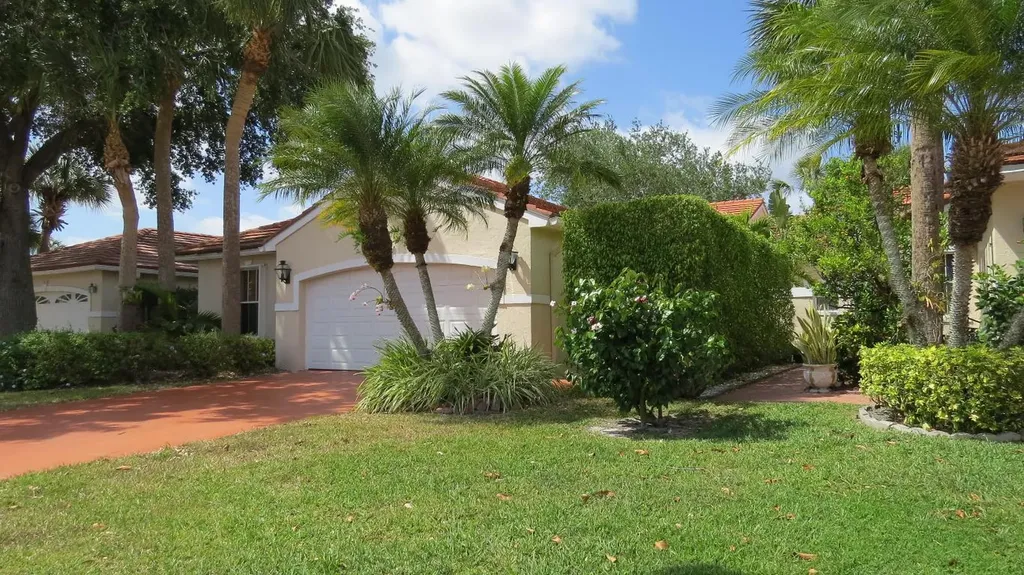 2663 Country Golf Drive Wellington FL 33414