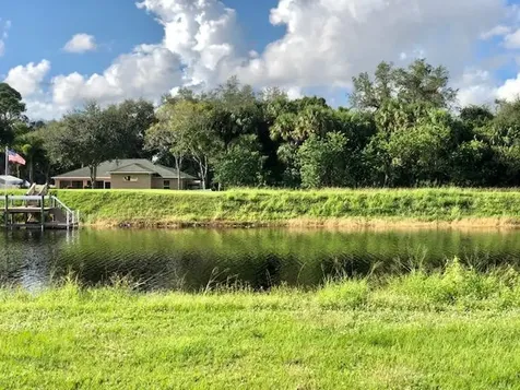 2219 SW Salmon Road Port St Lucie FL 34953
