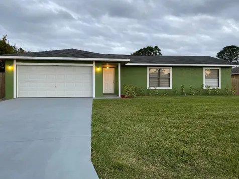 480 SW Meadow Terrace Port St Lucie FL 34984
