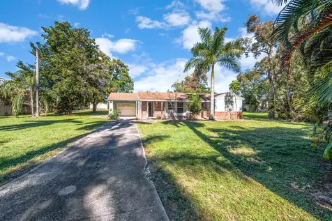 4565 Woodmere Lane Lake Worth FL 33463