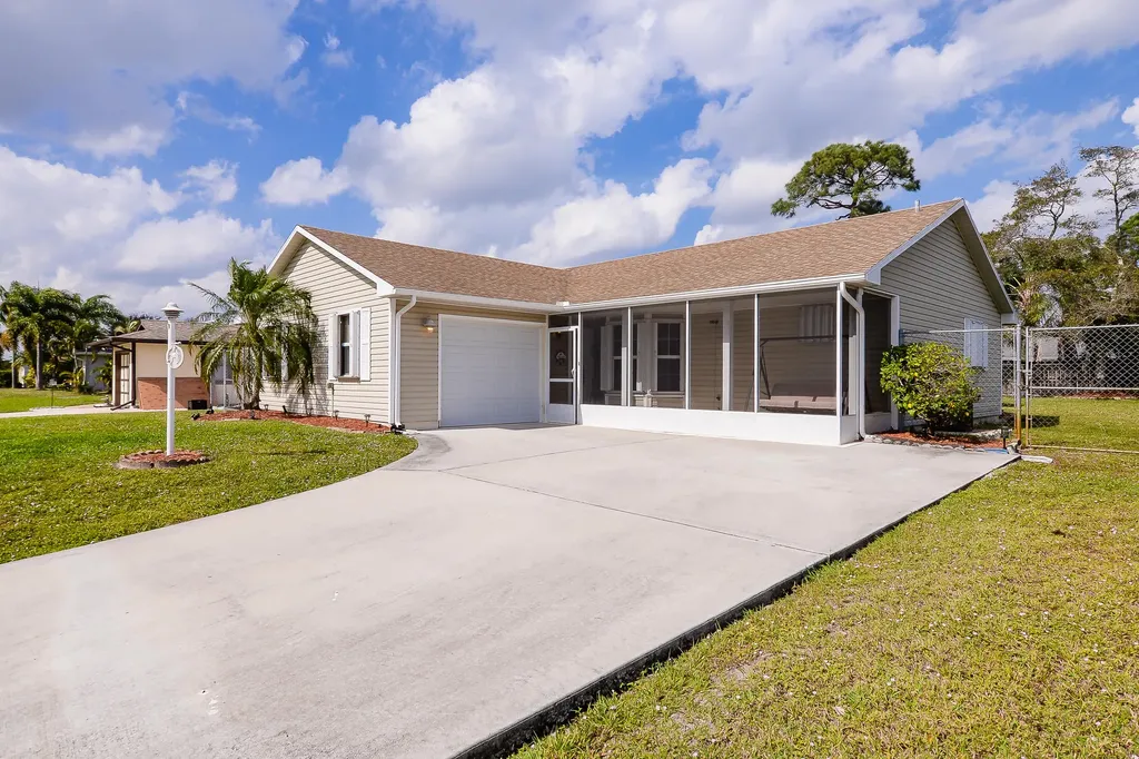 381 NE Gulfstream Avenue Port St Lucie FL 34983
