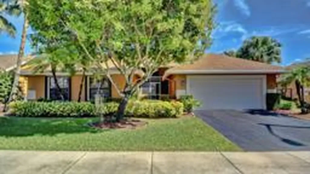 5822 SW 88th Terrace Cooper City FL 33328