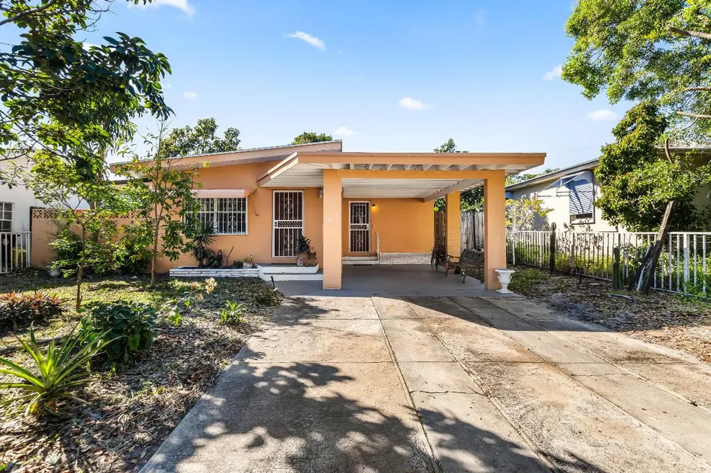 1209 N L Street Lake Worth Beach FL 33460