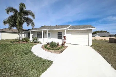 433 SE Oakridge Drive Port St Lucie FL 34984