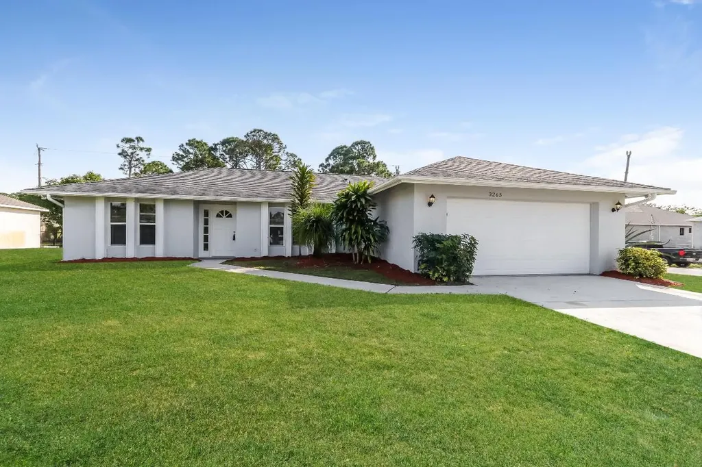 3265 SW Escarole Street Port St Lucie FL 34953