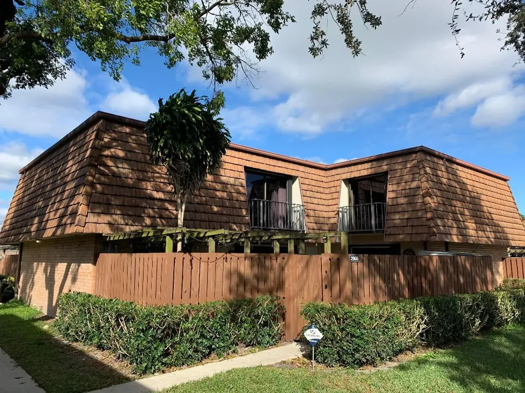 2906 29th Lane Greenacres FL 33463