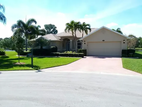 192 SW Snapdragon Circle Port St Lucie FL 34953