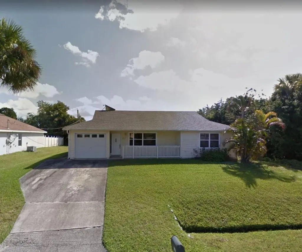 2317 SW Norton Street Port St Lucie FL 34953