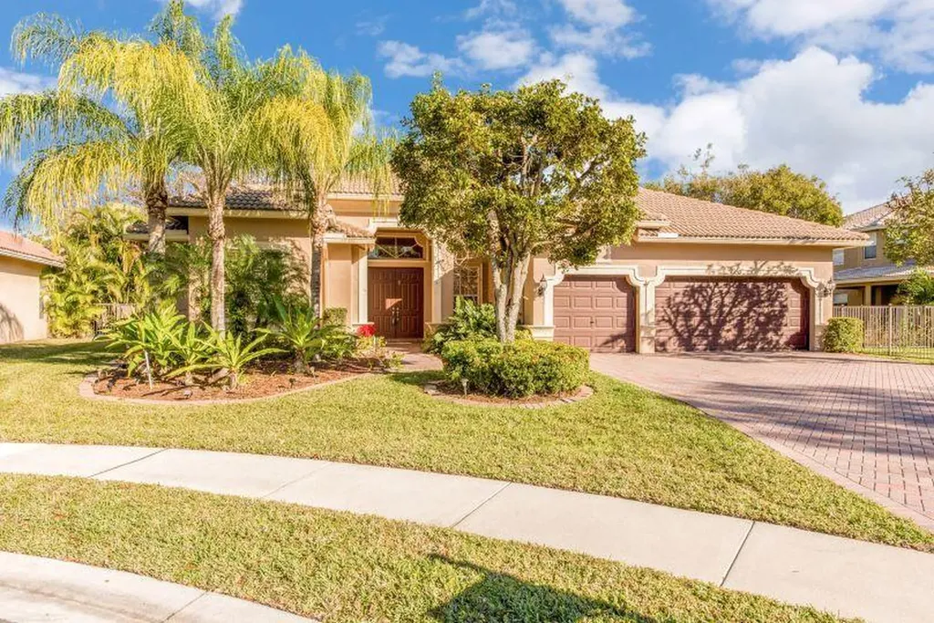 4247 Cedar Creek Ranch Circle Lake Worth FL 33467