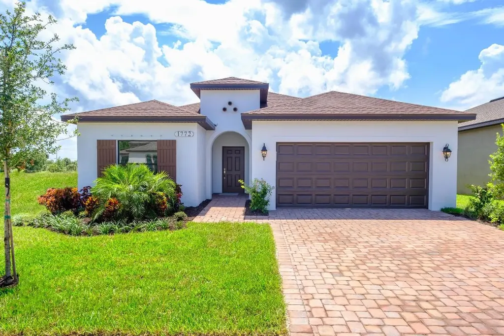 1644 Willows Square Vero Beach FL 32966