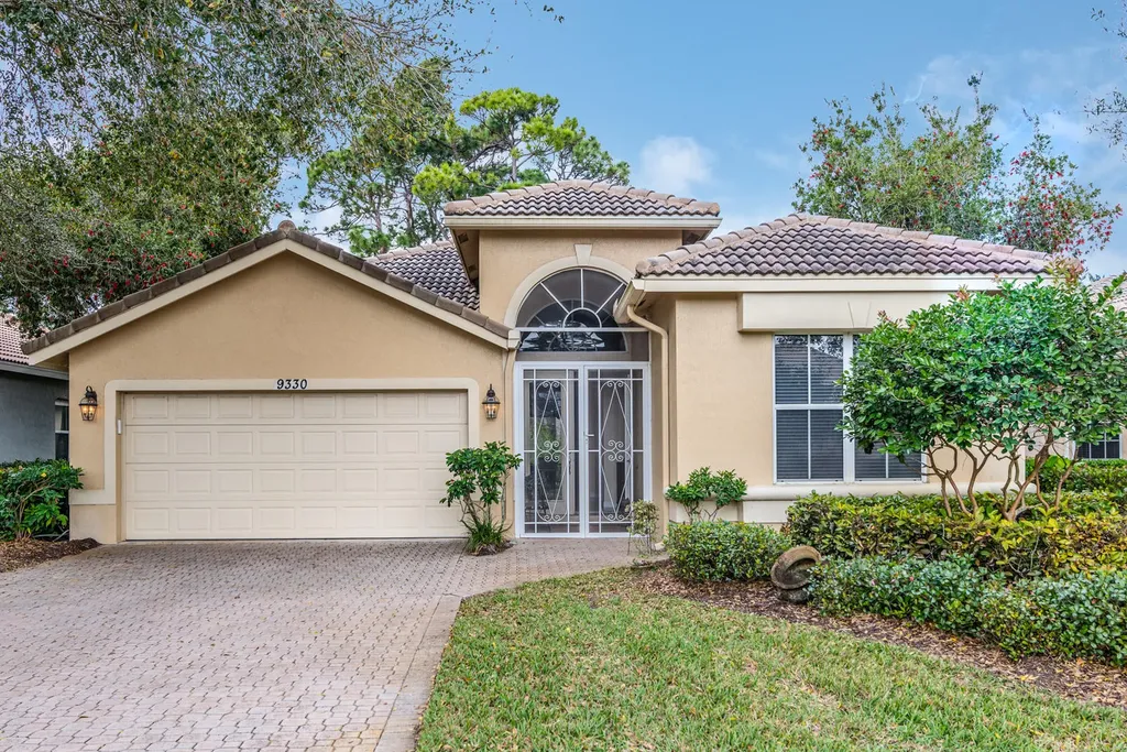 9330 Avenel Lane Port St Lucie FL 34986