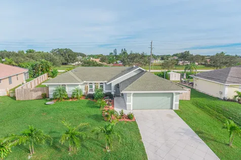 3005 SE Wake Road Port St Lucie FL 34984