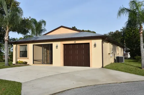 16 Espanola Lane Port St Lucie FL 34952