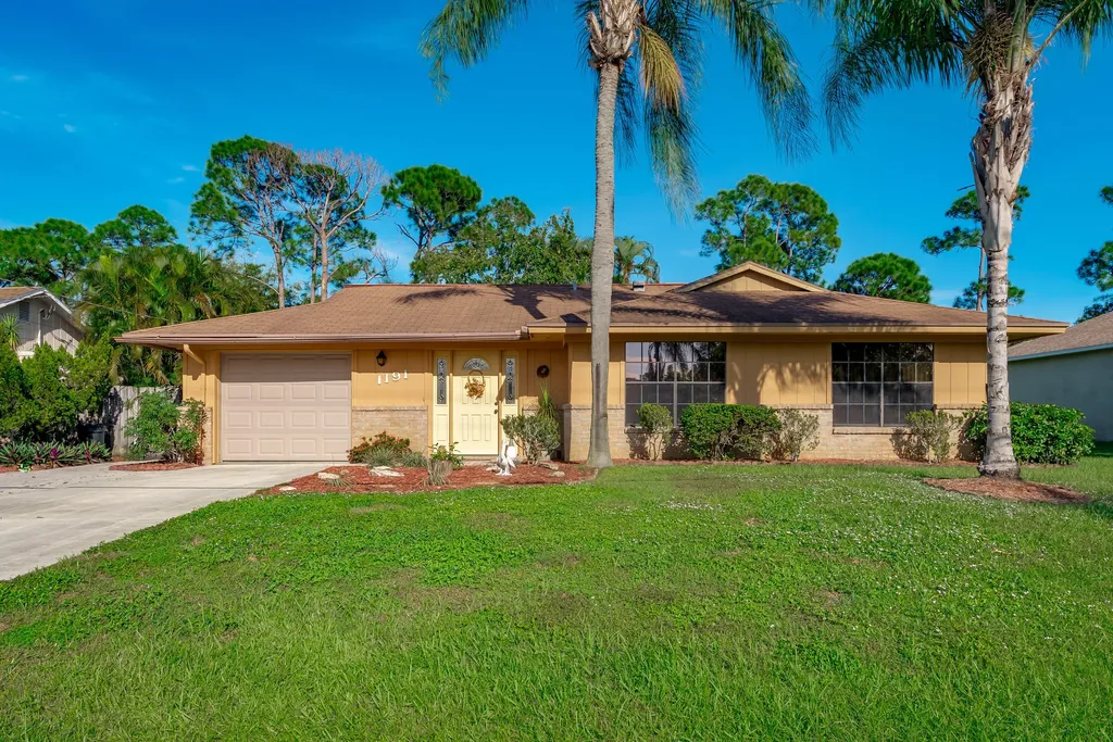 1191 SE Odonnell Lane Port St Lucie FL 34983