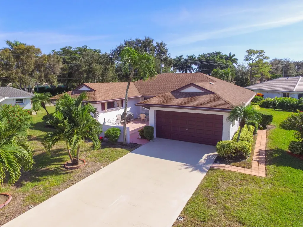 10708 Greentrail Drive S Boynton Beach FL 33436
