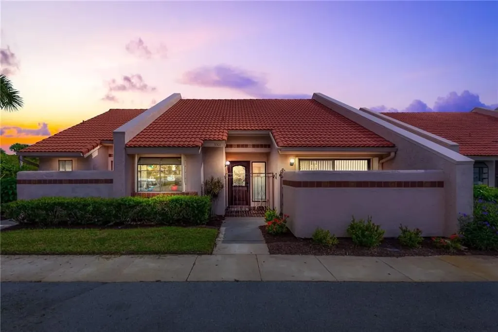 3301 SE La Prado Court Port St Lucie FL 34952