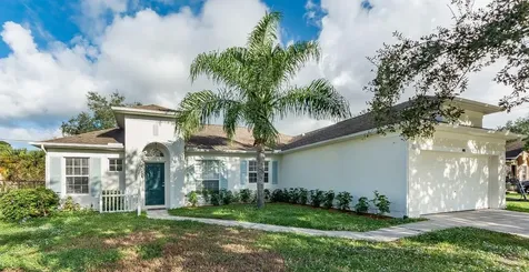 407 Caravan Terrace Sebastian FL 32958