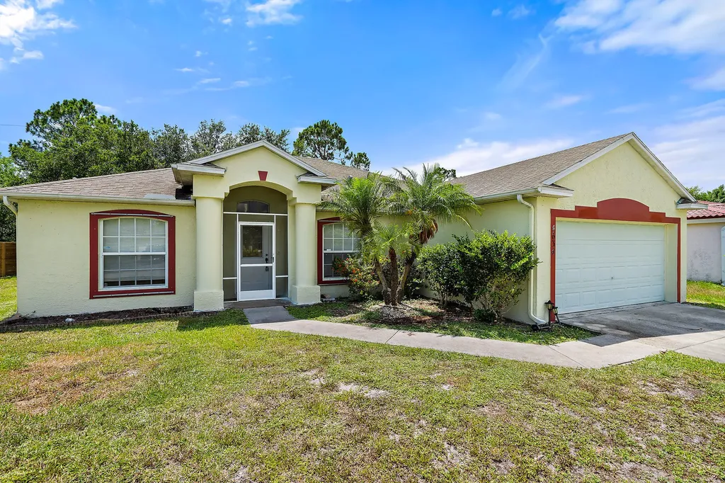 4634 SW Scanavino Street Port St Lucie FL 34953