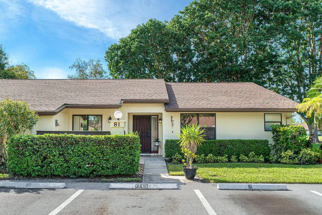 81 Wood Rose Court Royal Palm Beach FL 33411