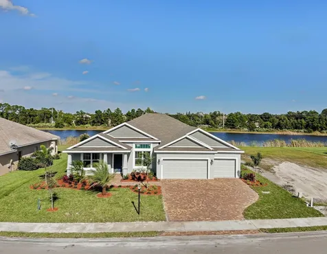 405 SW Vista Lake Drive Port St Lucie FL 34953