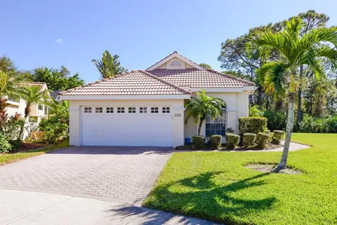 546 SW New Castle Cove Port St Lucie FL 34986