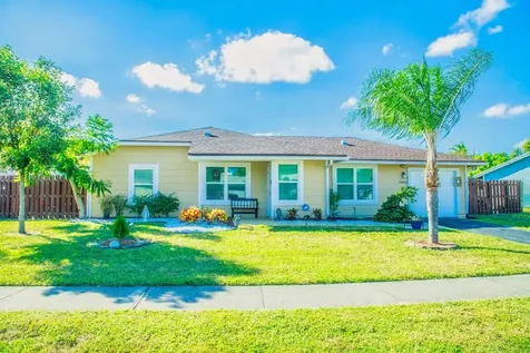 5601 Barnstead Circle Lake Worth FL 33463