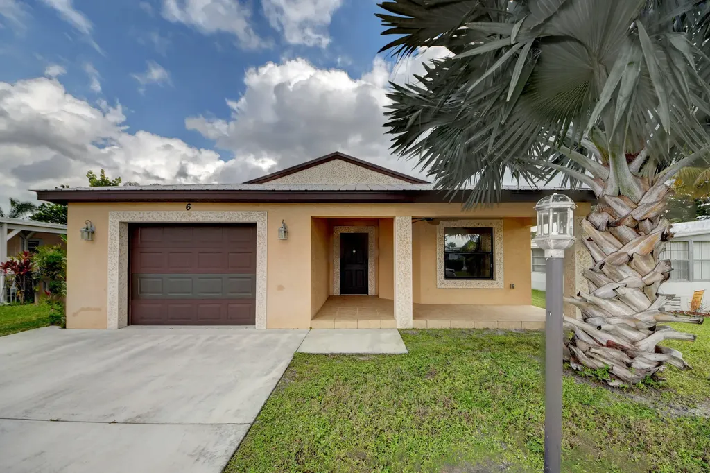 6 Palo Alto Lane Port St Lucie FL 34952