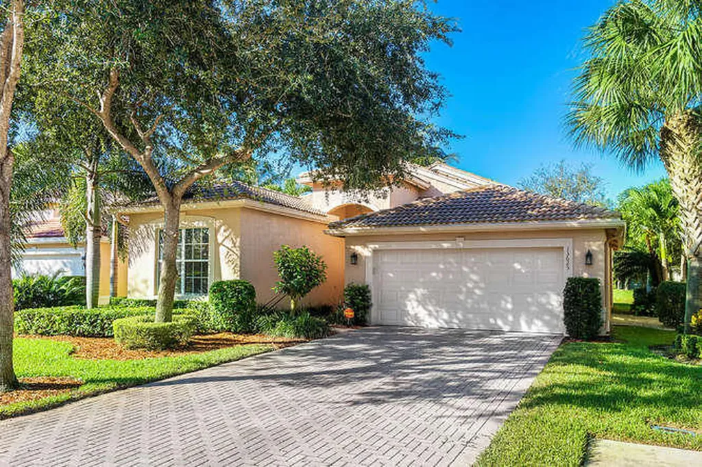13625 Venice Beach Point Delray Beach FL 33446
