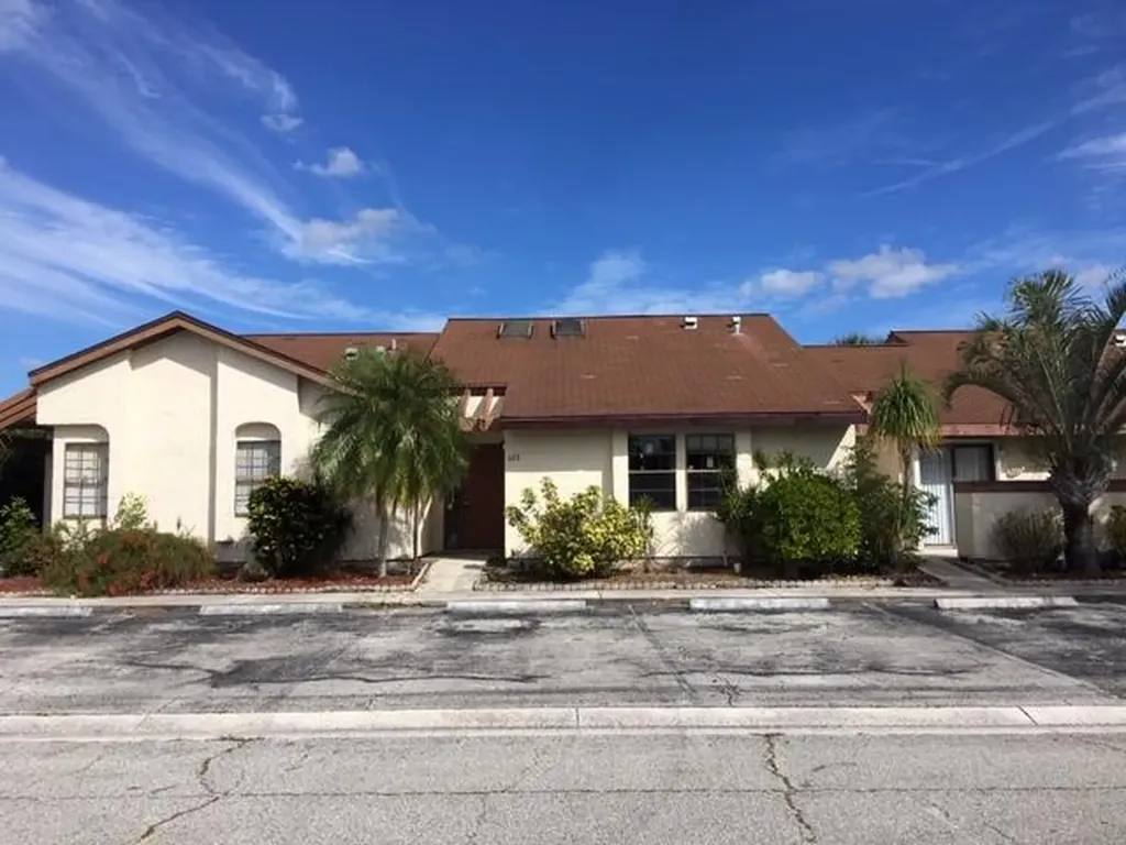 433 SW Bill Traitel Avenue Port St Lucie FL 34953