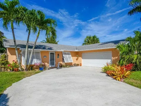 7695 SE Crossrip Street Hobe Sound FL 33455