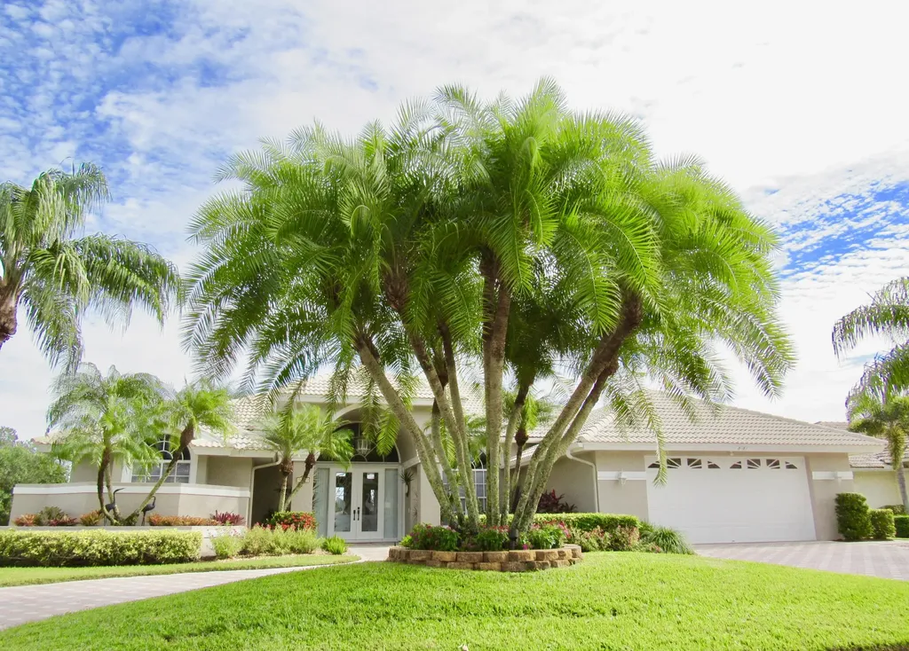 8181 SE Woodlake Lane Hobe Sound FL 33455