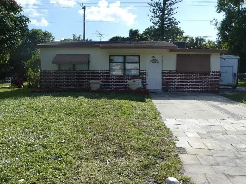 434 NE 20th Avenue Boynton Beach FL 33435