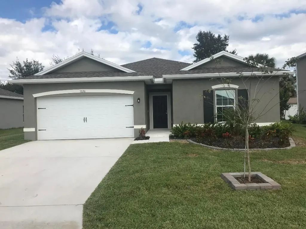 5320 Oakland Lake Circle Fort Pierce FL 34951