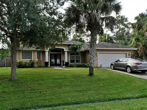 2004 SW Bird Avenue Port St Lucie FL 34953
